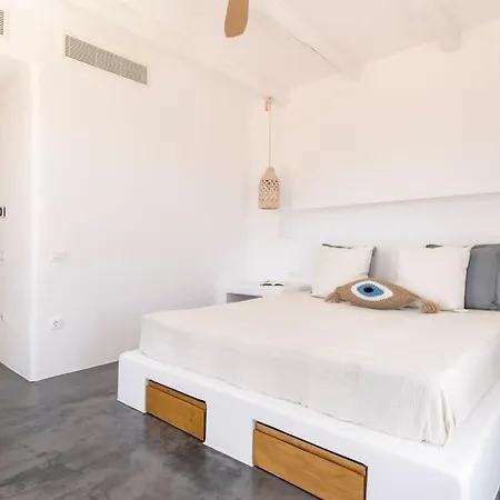 Deep Blue Vista Drios